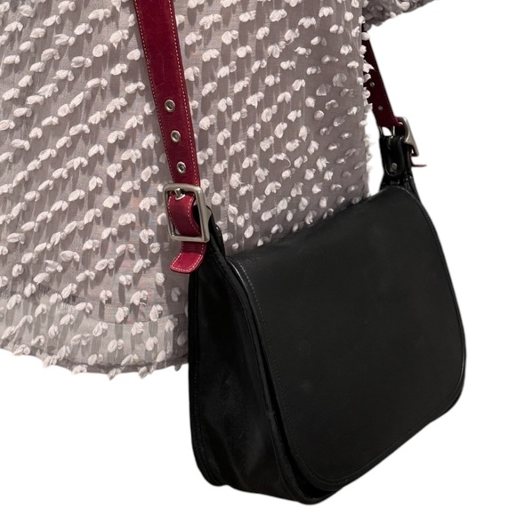 Coach Vintage Leather Crossbody Messenger Black w/ Red Strap - Picture 9 of 16